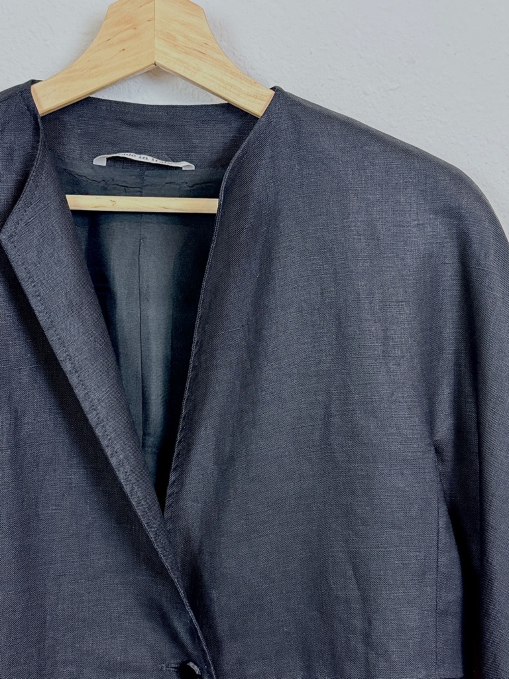 MaxMara Black Linen Cropped Collarless Single-Button Blazer 4 - Picture 2 of 10